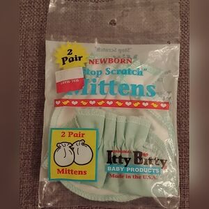 Vintage Itty Bitty Baby Mittens - Mint Green
